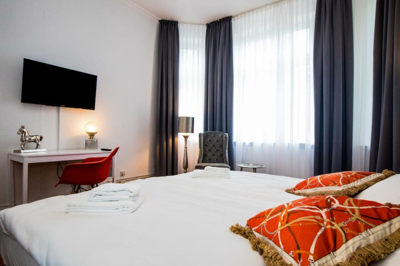 Kleines Hotel Heimfeld Hamburg-Harburg Buitenkant foto