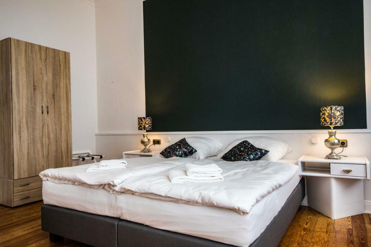 Kleines Hotel Heimfeld Hamburg-Harburg Buitenkant foto